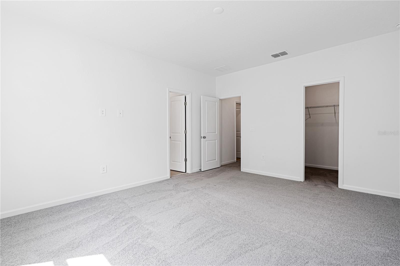 BRENTWOOD TH - Residential Lease