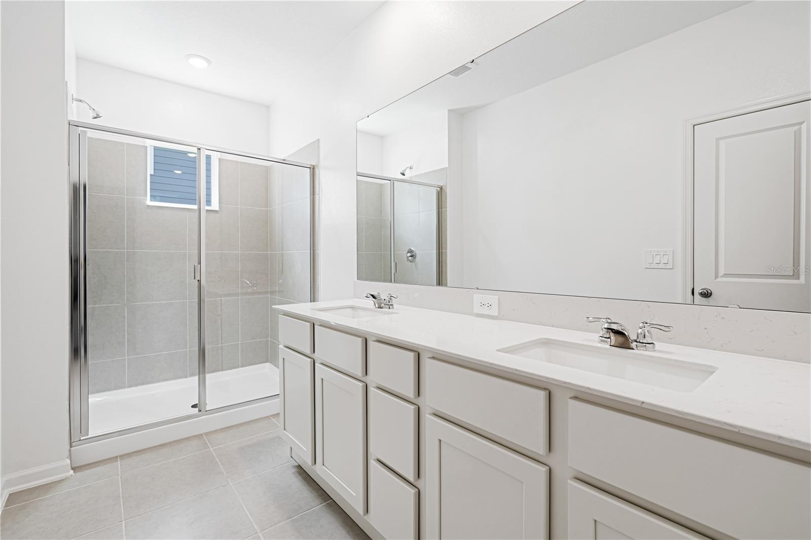 BRENTWOOD TH - Residential Lease