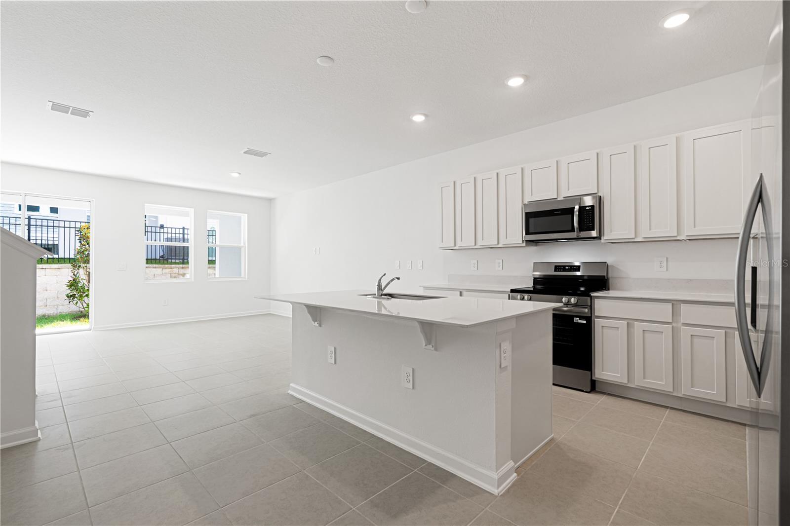 BRENTWOOD TH - Residential Lease