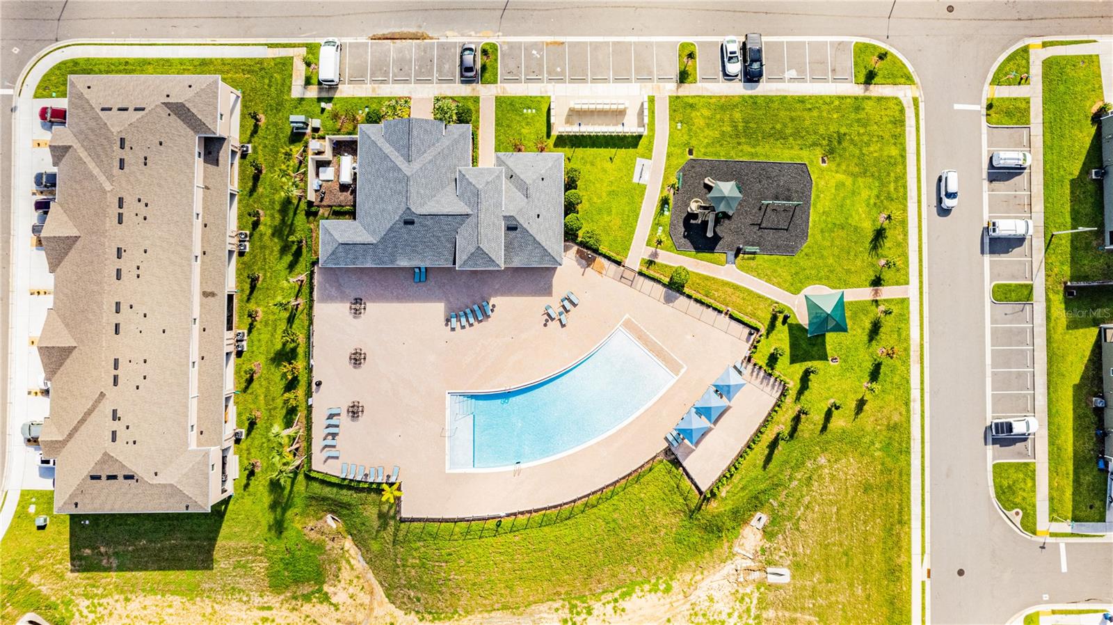 BRENTWOOD TH - Residential Lease