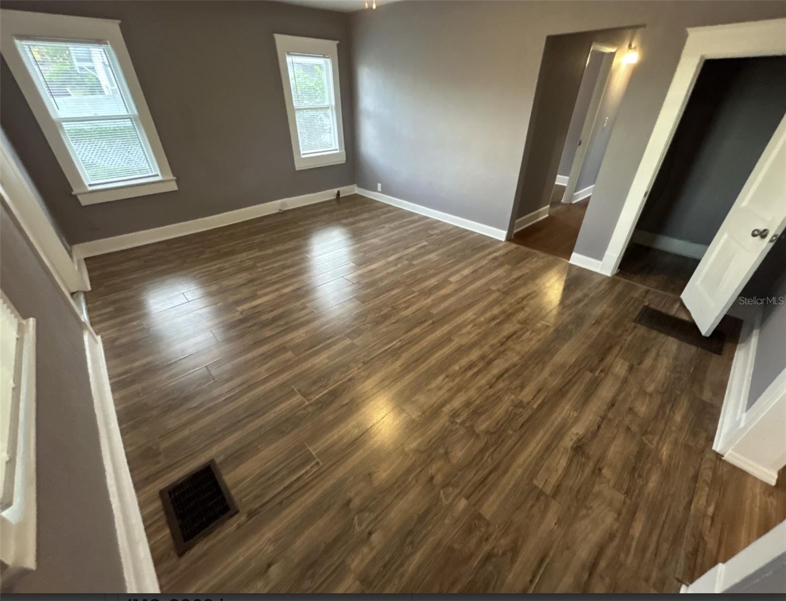 EAST PALMETTO - Residential Lease