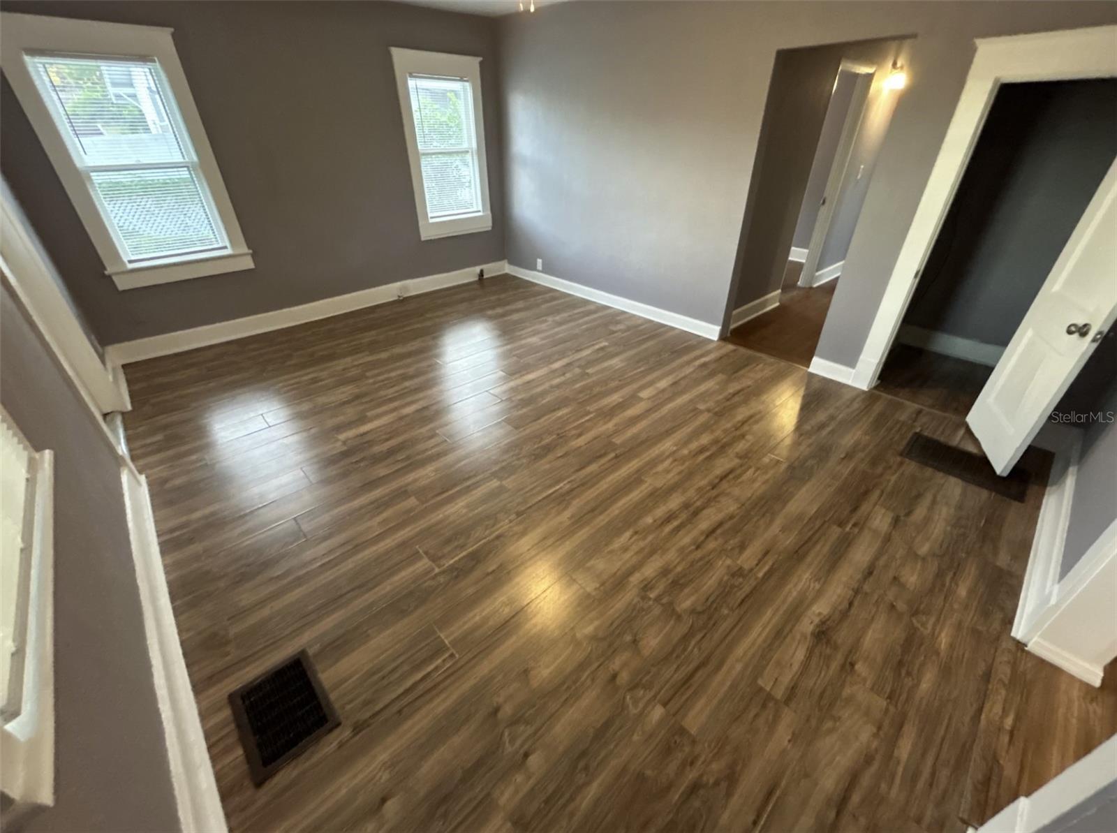 EAST PALMETTO - Residential Lease