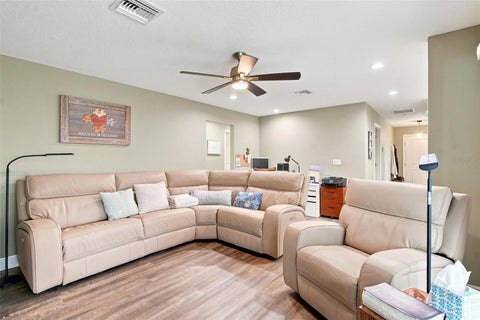 Tiny photo for 5240 Royal Oak Drive, Fruitland Park, FL 34731 (MLS # G5116757)