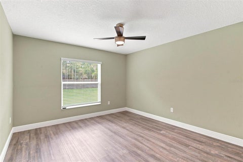 Tiny photo for 5240 Royal Oak Drive, Fruitland Park, FL 34731 (MLS # G5116757)