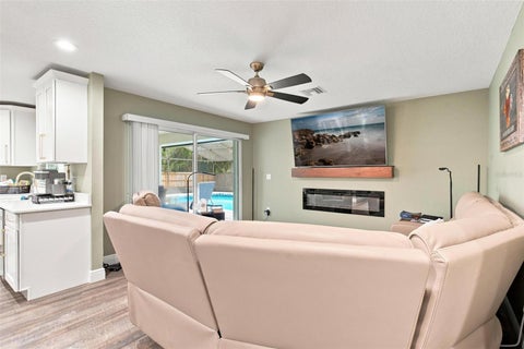 Tiny photo for 5240 Royal Oak Drive, Fruitland Park, FL 34731 (MLS # G5116757)
