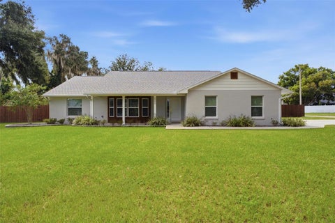 Tiny photo for 5240 Royal Oak Drive, Fruitland Park, FL 34731 (MLS # G5116757)