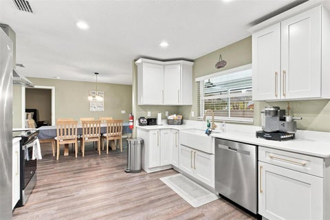 Tiny photo for 5240 Royal Oak Drive, Fruitland Park, FL 34731 (MLS # G5116757)