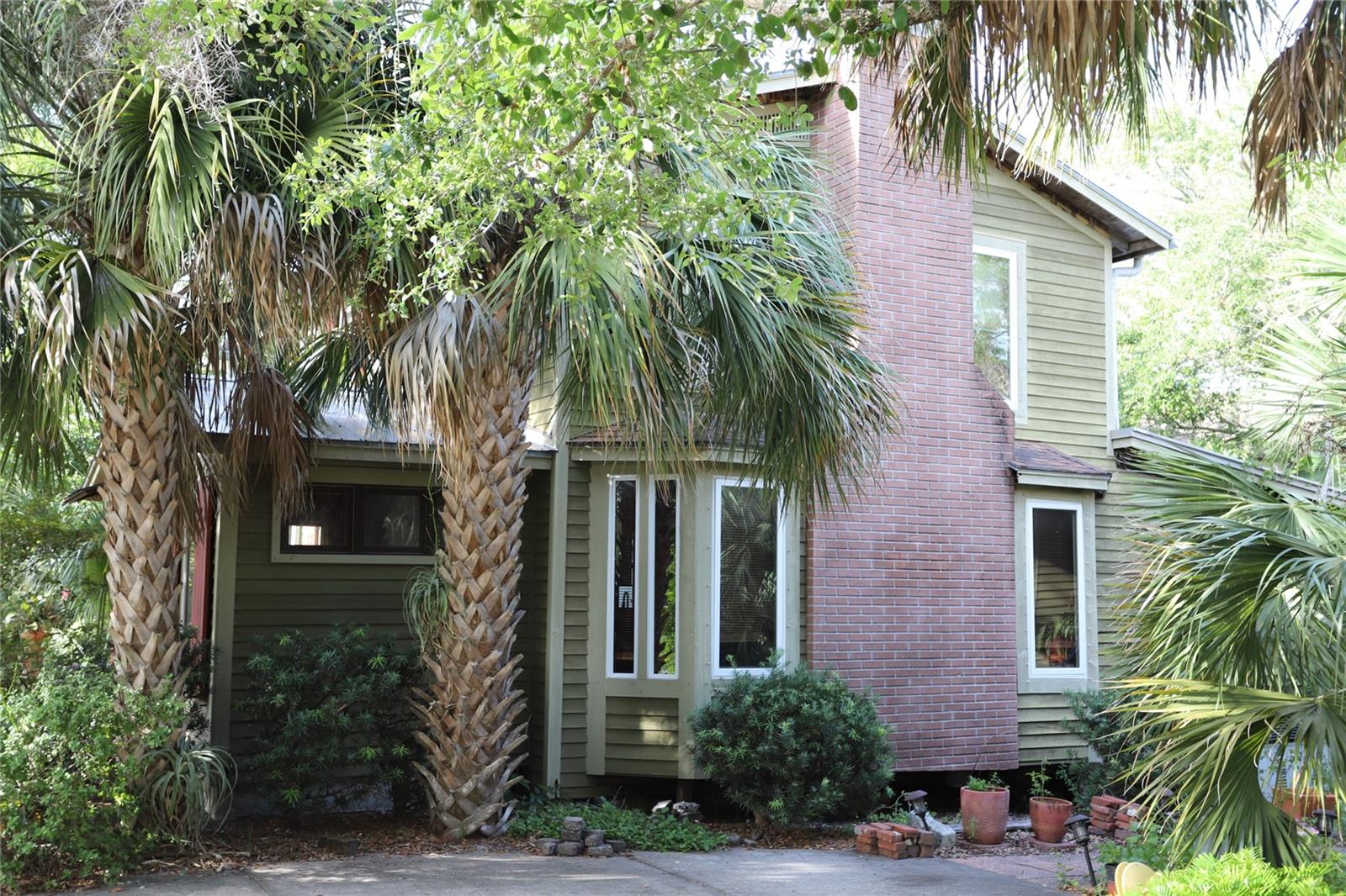 272 ORANGE STREET
