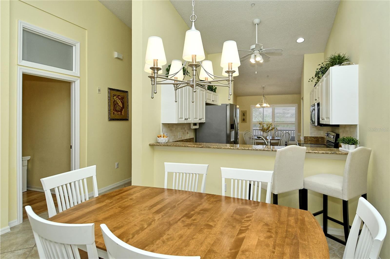 HERITAGE OAKS GOLF & COUNTRY CLUB - Residential