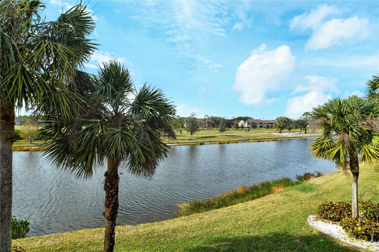 HERITAGE OAKS GOLF & COUNTRY CLUB - Residential