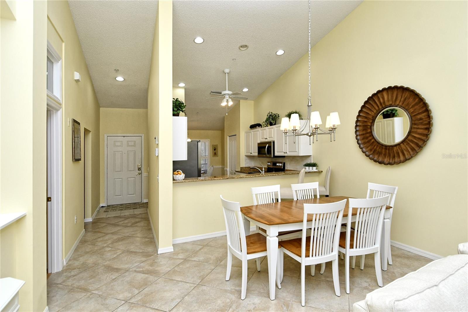 HERITAGE OAKS GOLF & COUNTRY CLUB - Residential