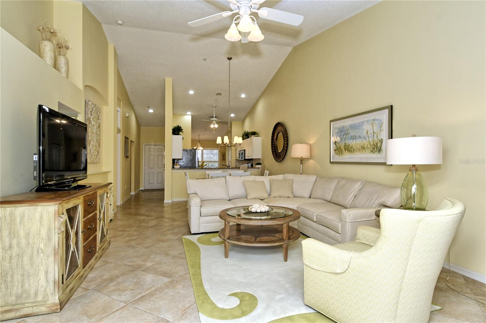 HERITAGE OAKS GOLF & COUNTRY CLUB - Residential