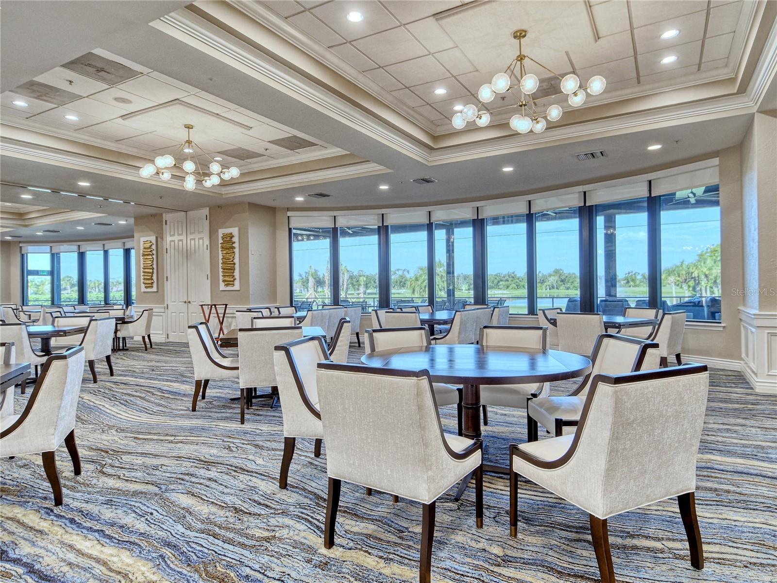 HERITAGE OAKS GOLF & COUNTRY CLUB - Residential