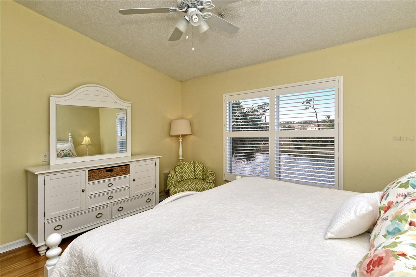 HERITAGE OAKS GOLF & COUNTRY CLUB - Residential