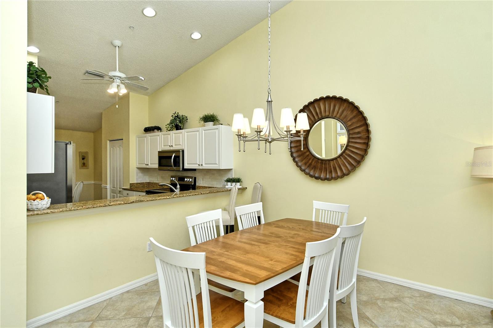 HERITAGE OAKS GOLF & COUNTRY CLUB - Residential