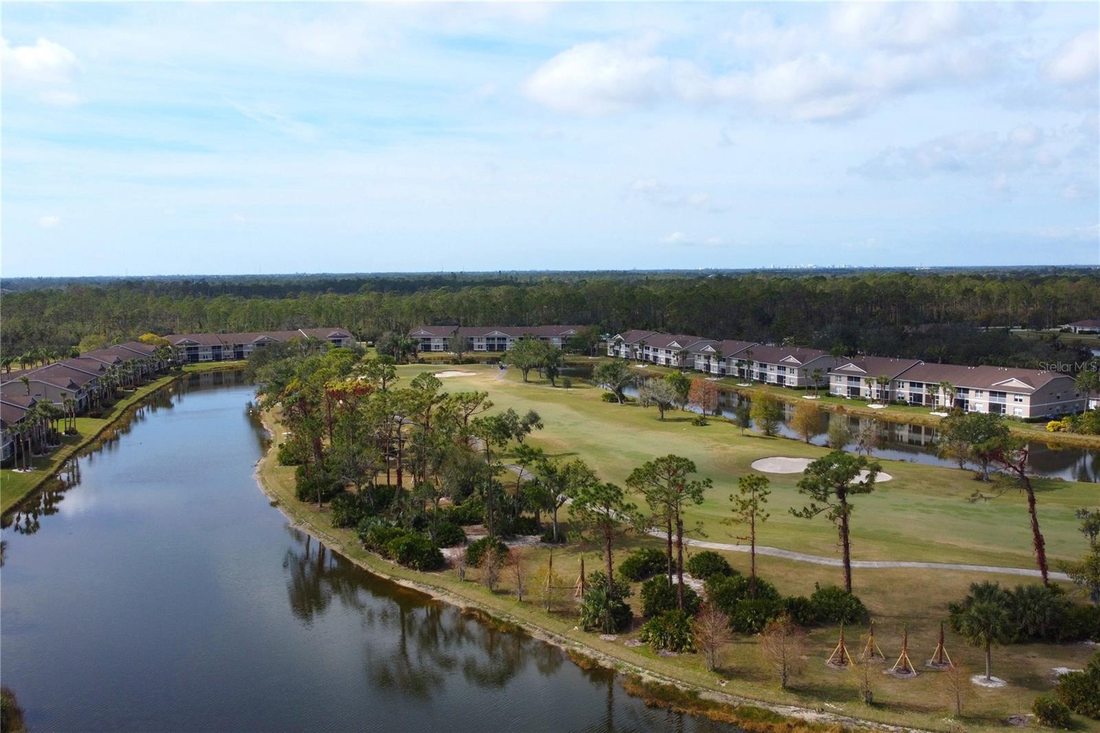 HERITAGE OAKS GOLF & COUNTRY CLUB - Residential