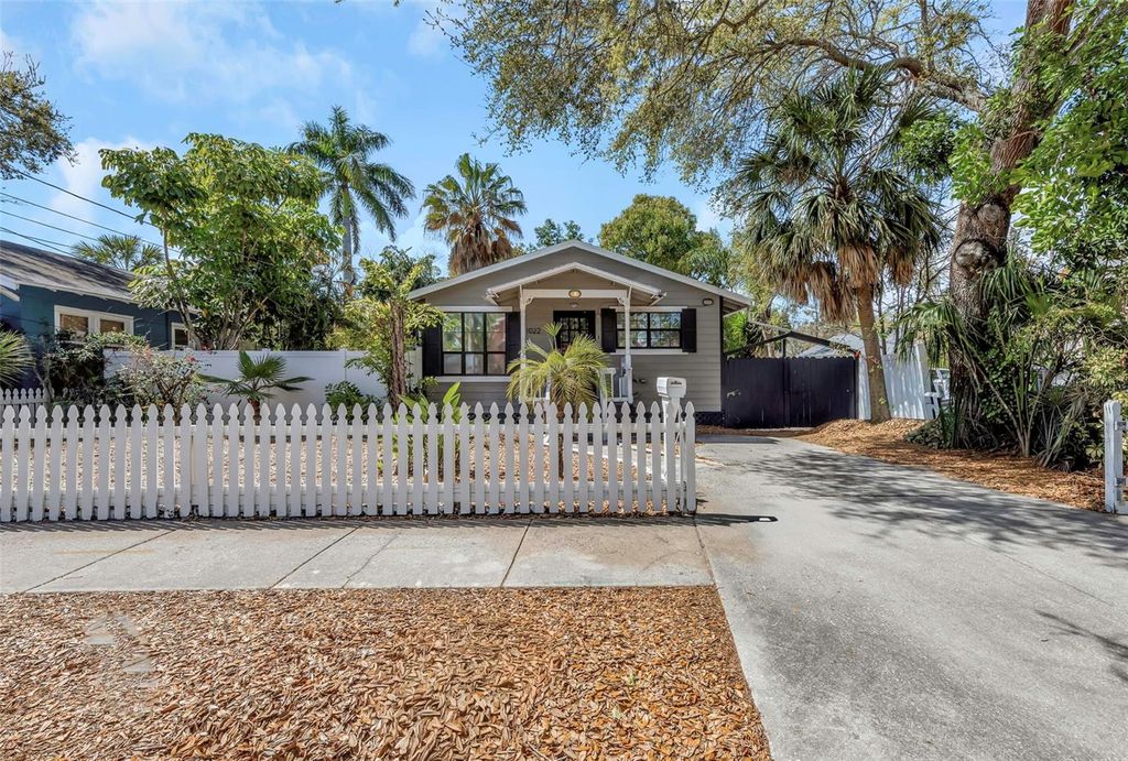 Photo of 1022 8th Street N, St Petersburg, FL 33701 (MLS # TB8485809)