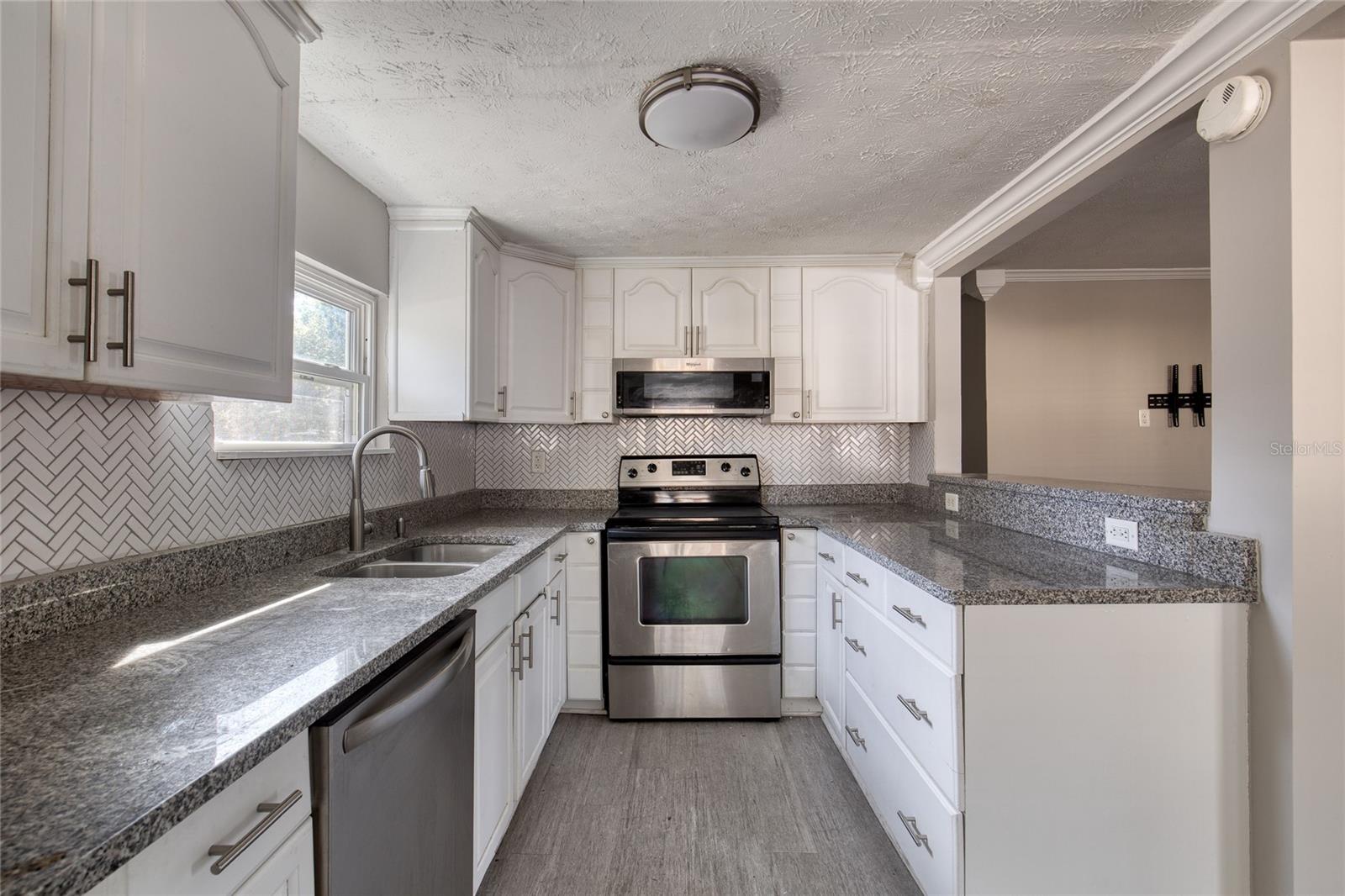 ST JOHNS PARK - Residential