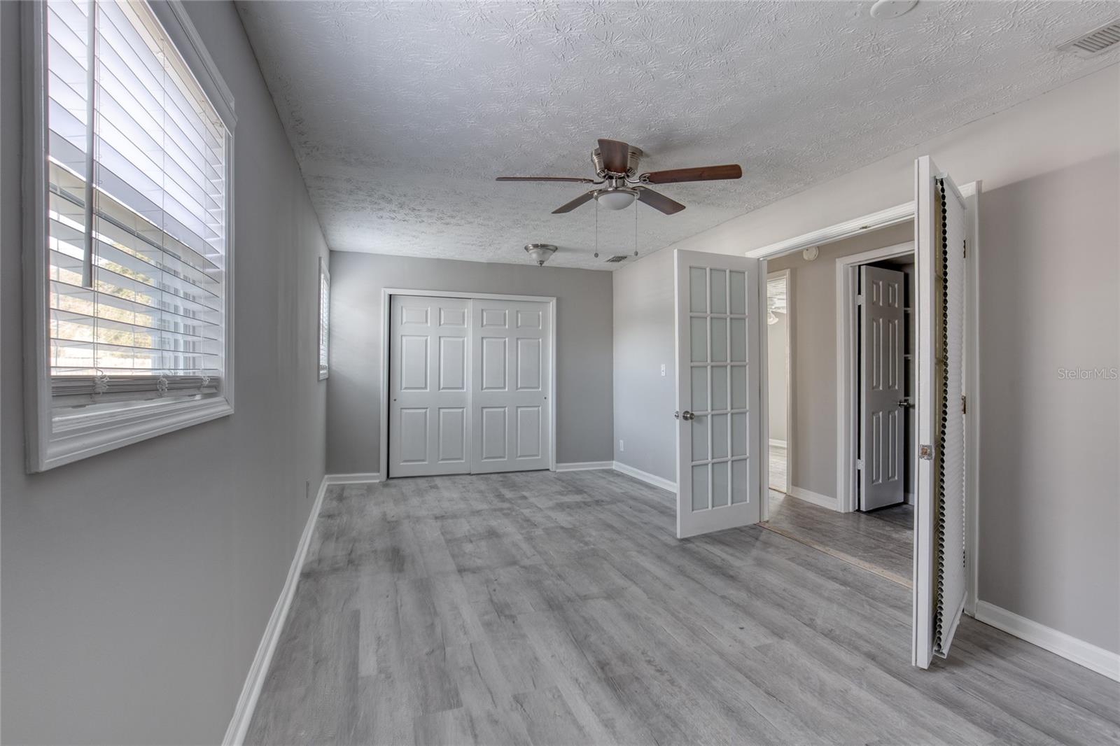 ST JOHNS PARK - Residential