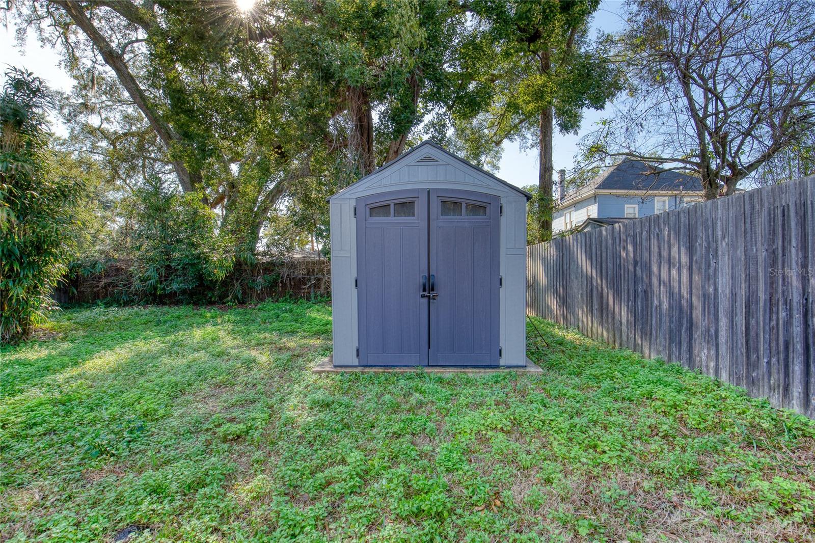 ST JOHNS PARK - Residential