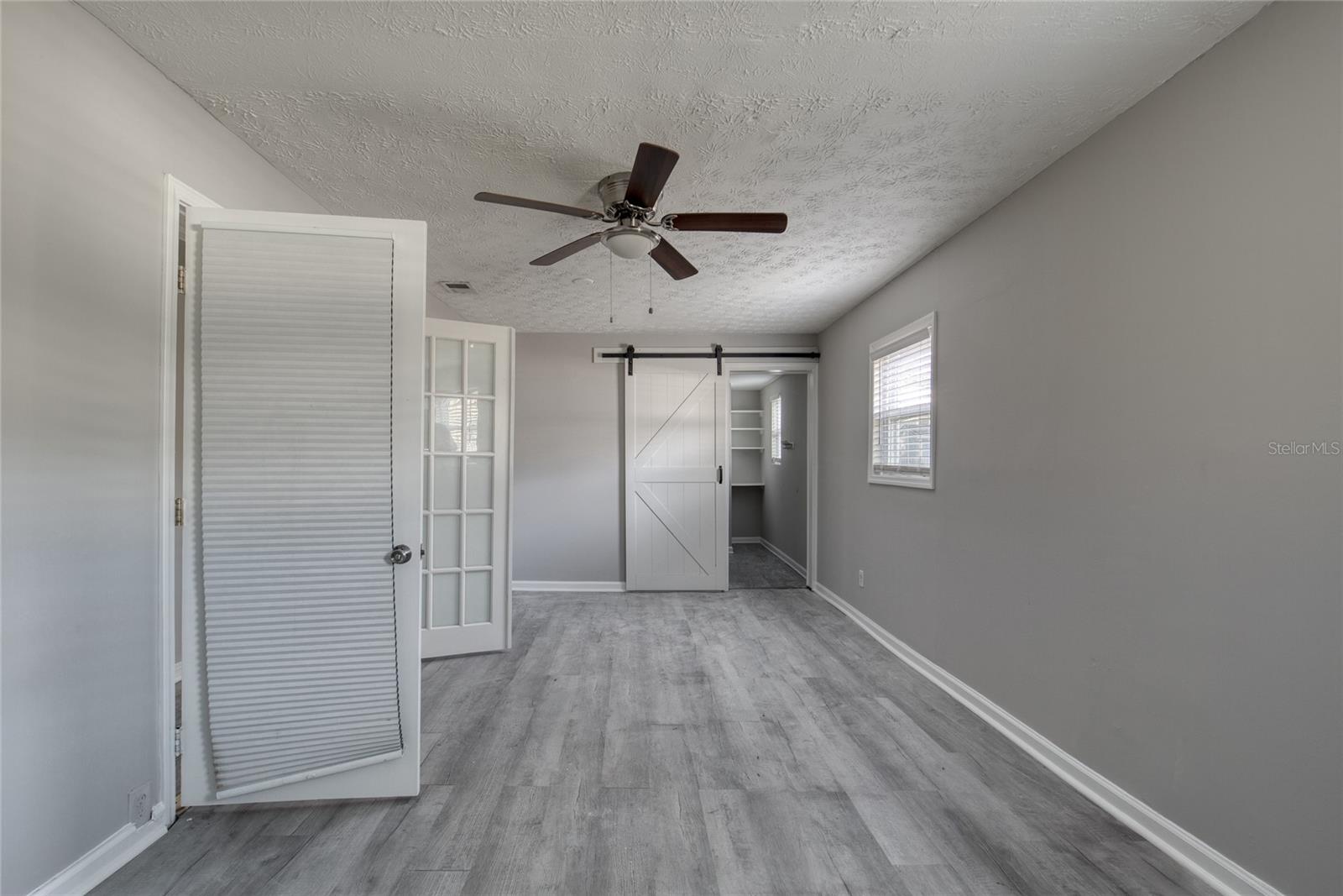 ST JOHNS PARK - Residential