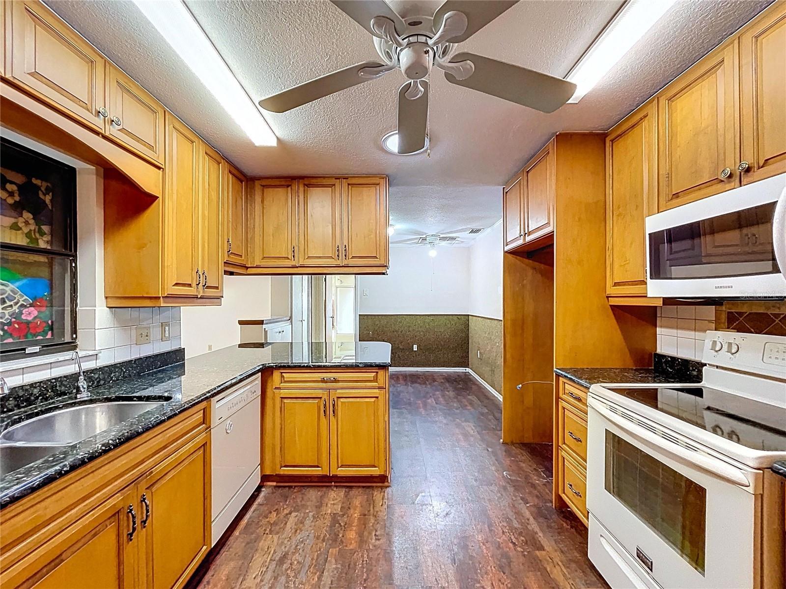 BLUE WATER COVE - Residential