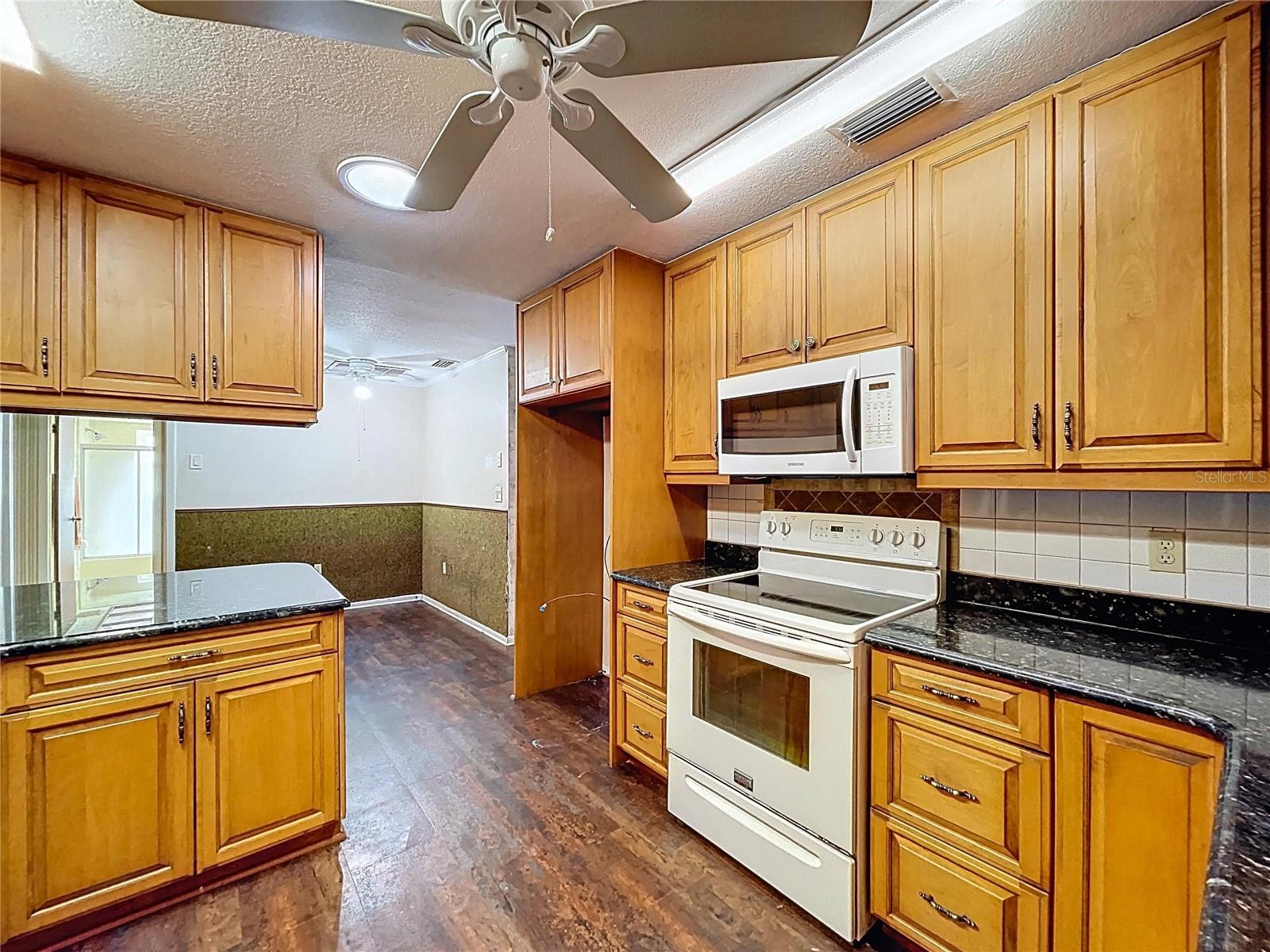 BLUE WATER COVE - Residential