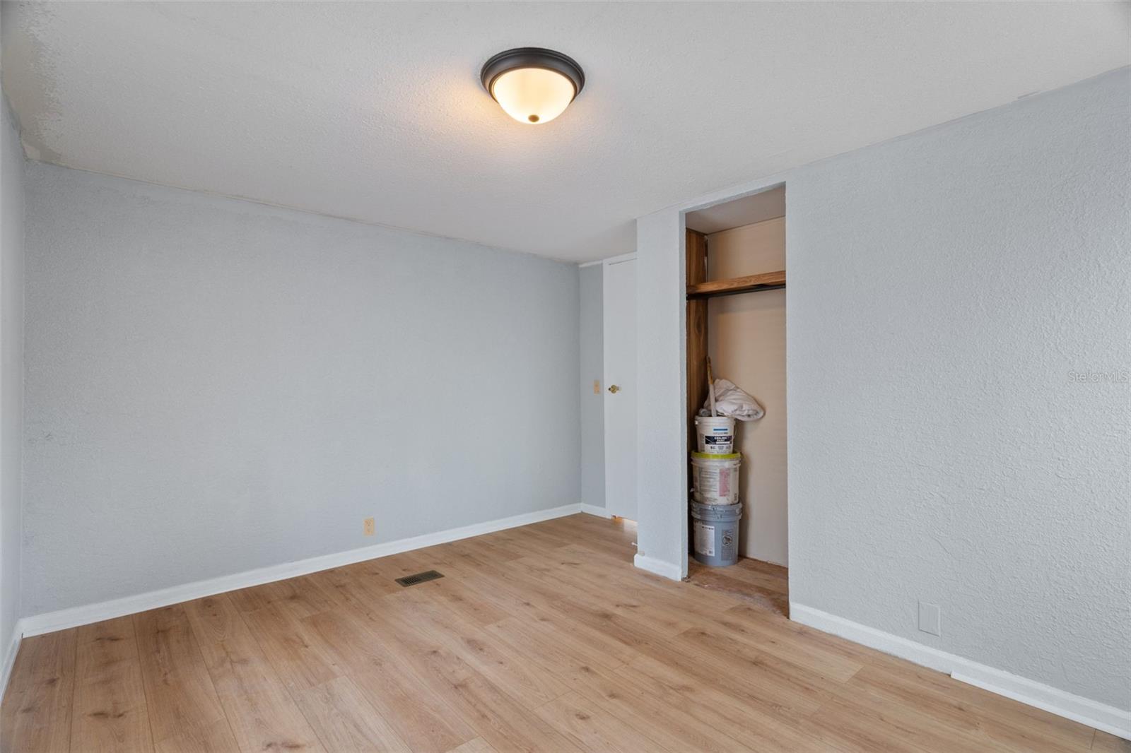 FOREST LAKE NORTH - Residential