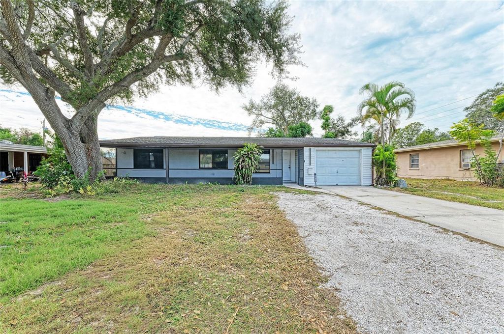 Photo of 3307 20th Avenue W, Bradenton, FL 34205 (MLS # A4676171)