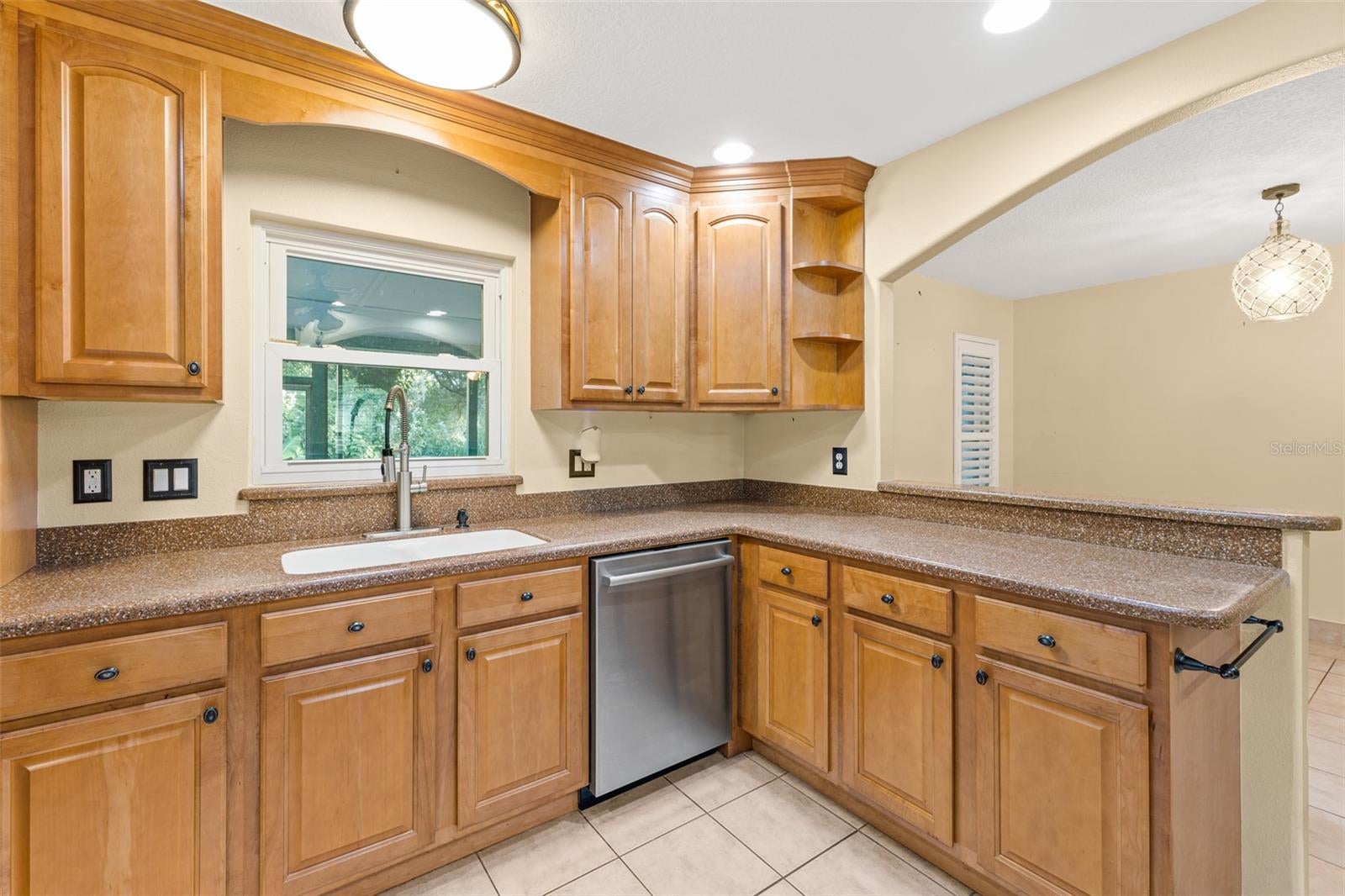 638 ORANGE COURT