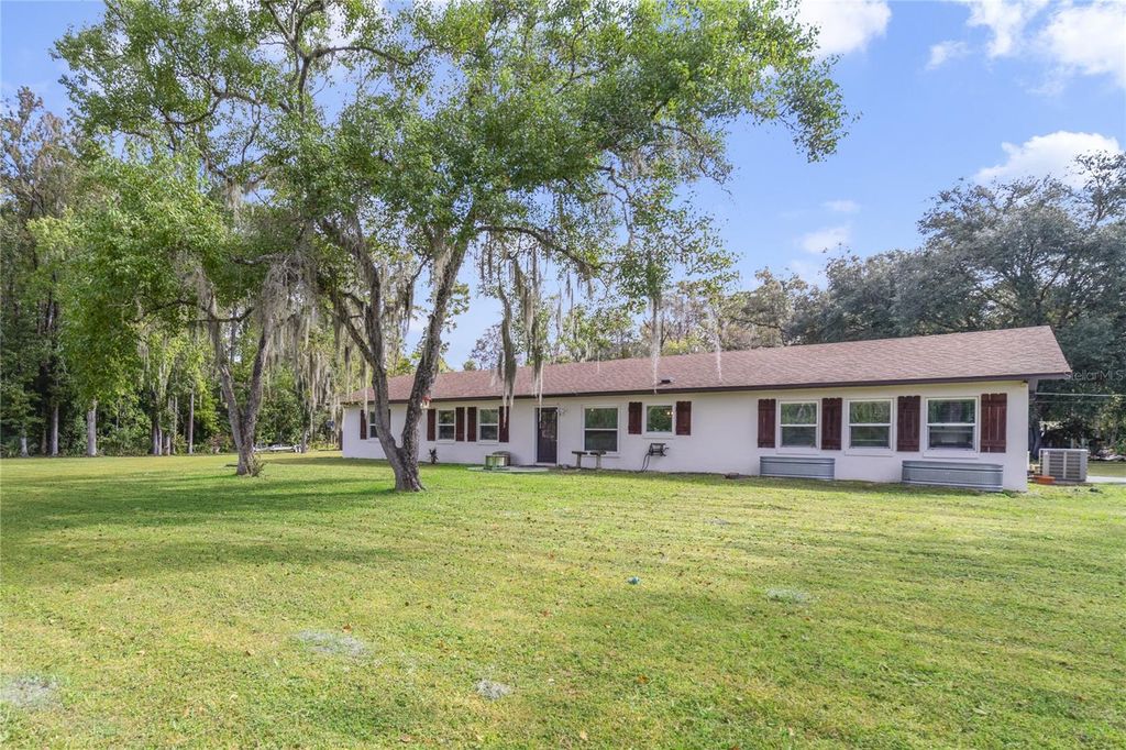 Photo of 305 Hargrove Lane, Kissimmee, FL 34747 (MLS # O6353540)