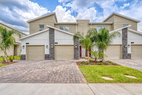 A home in DAVENPORT