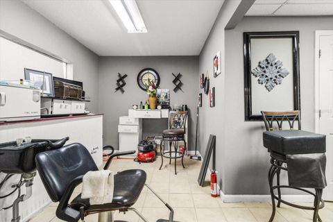 Tiny photo for 155 SE Us Highway 19, Crystal River, FL 34429 (MLS # OM692647)