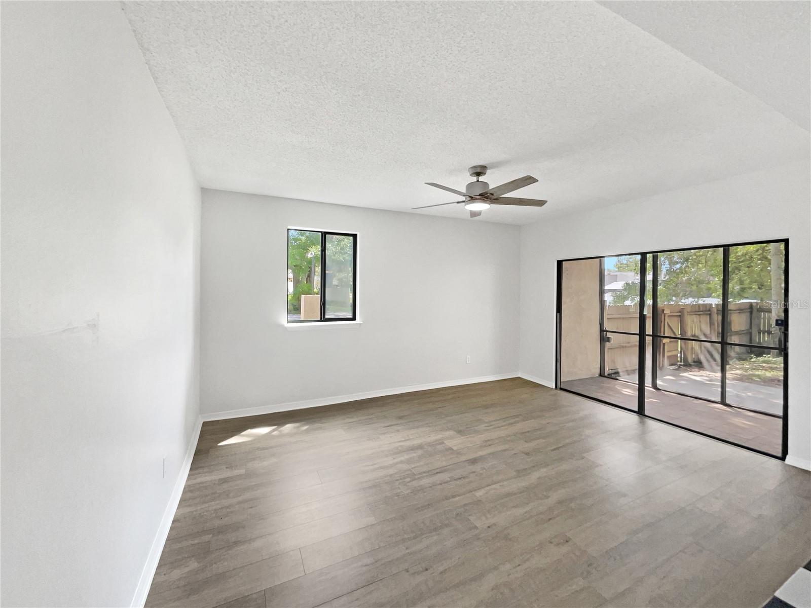 1404 OAK PLACE A