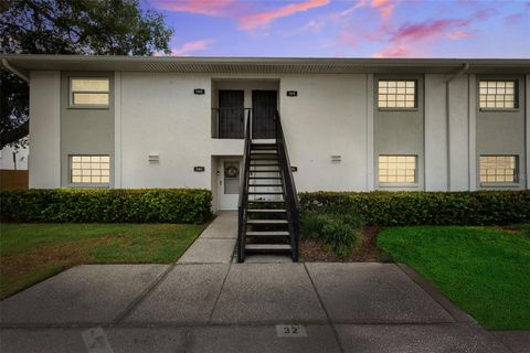 Photo of 3808 N Oak Drive #U31, Tampa, FL 33611 (MLS # TB8513323)