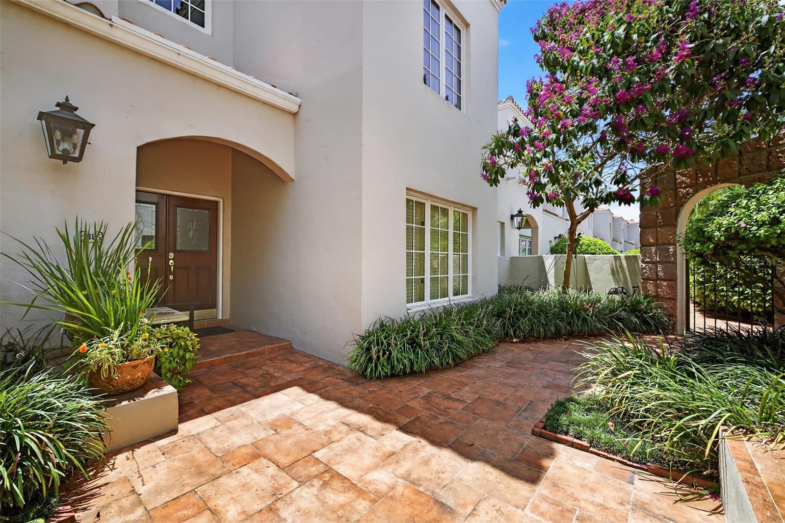 4965 BAYSHORE BOULEVARD 4965