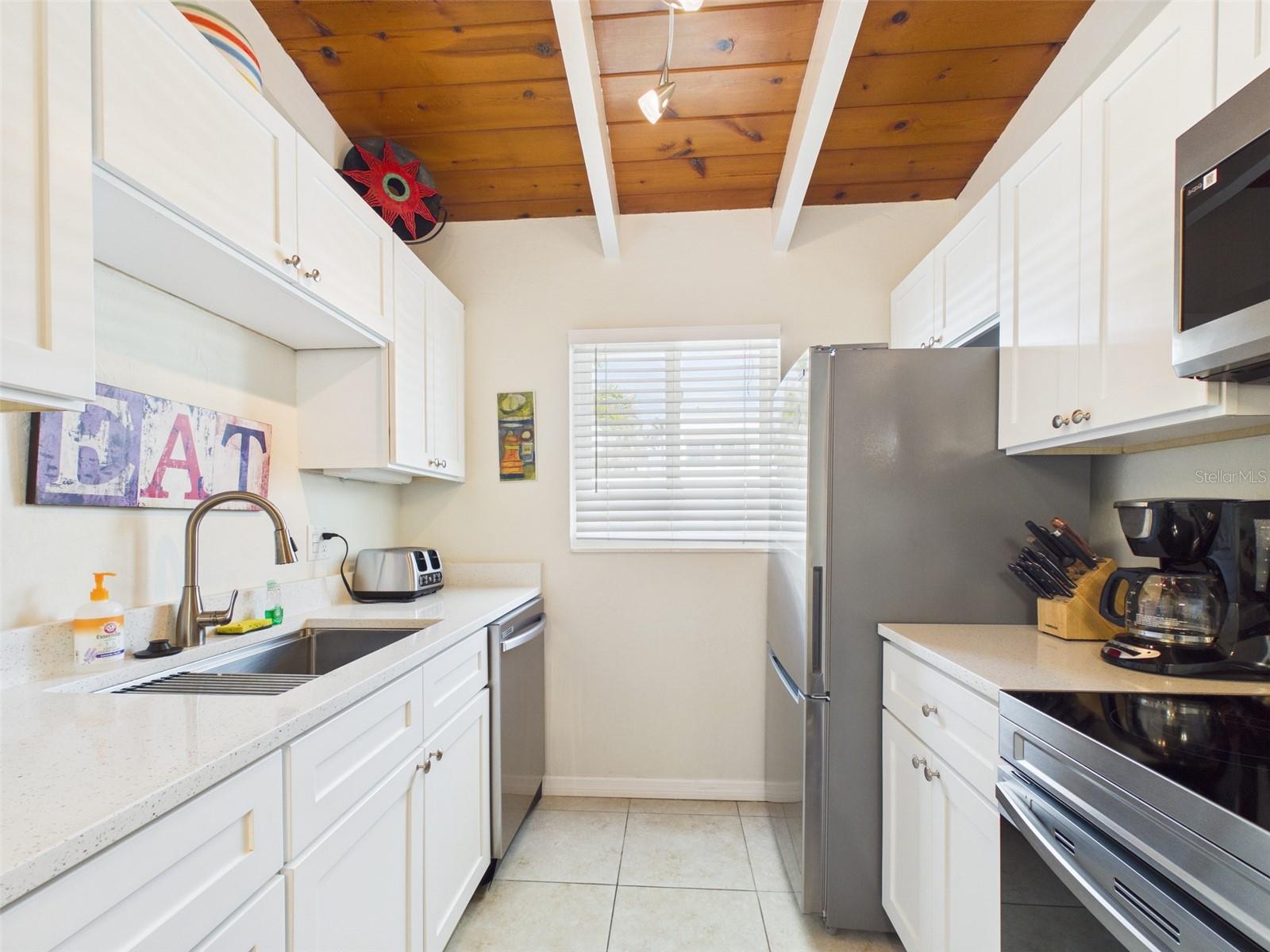 CASA MAR - Residential Income