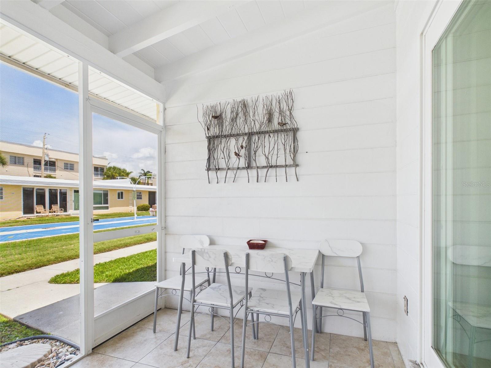 CASA MAR - Residential Income