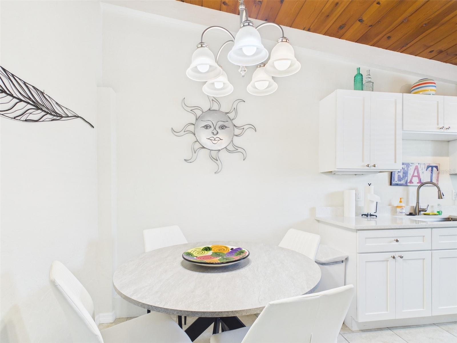 CASA MAR - Residential Income