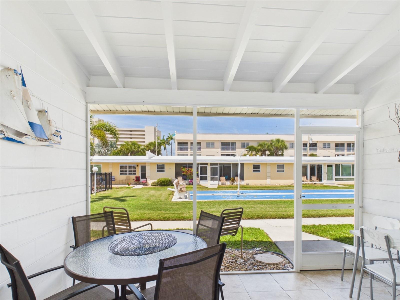 CASA MAR - Residential Income