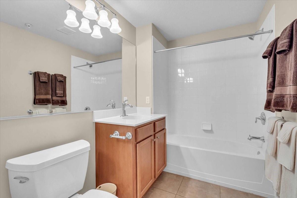 LAKESIDE AT ISLES ON PALMER RANCH - Residential