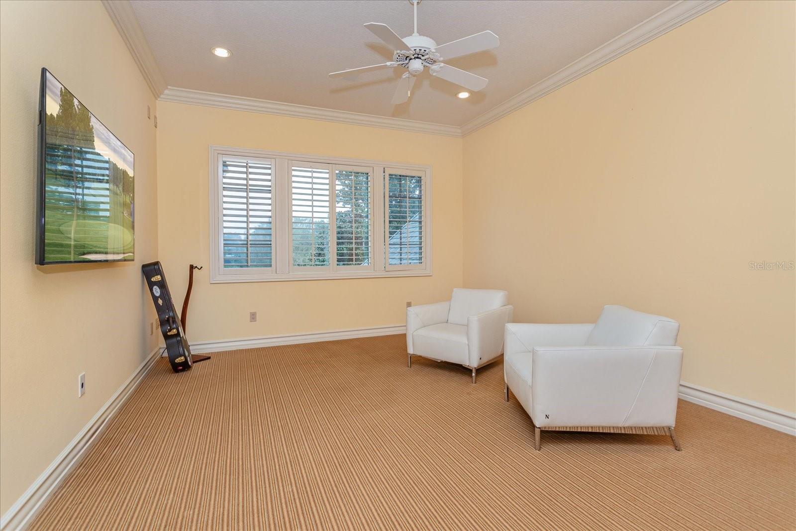 KEENES POINTE - Residential