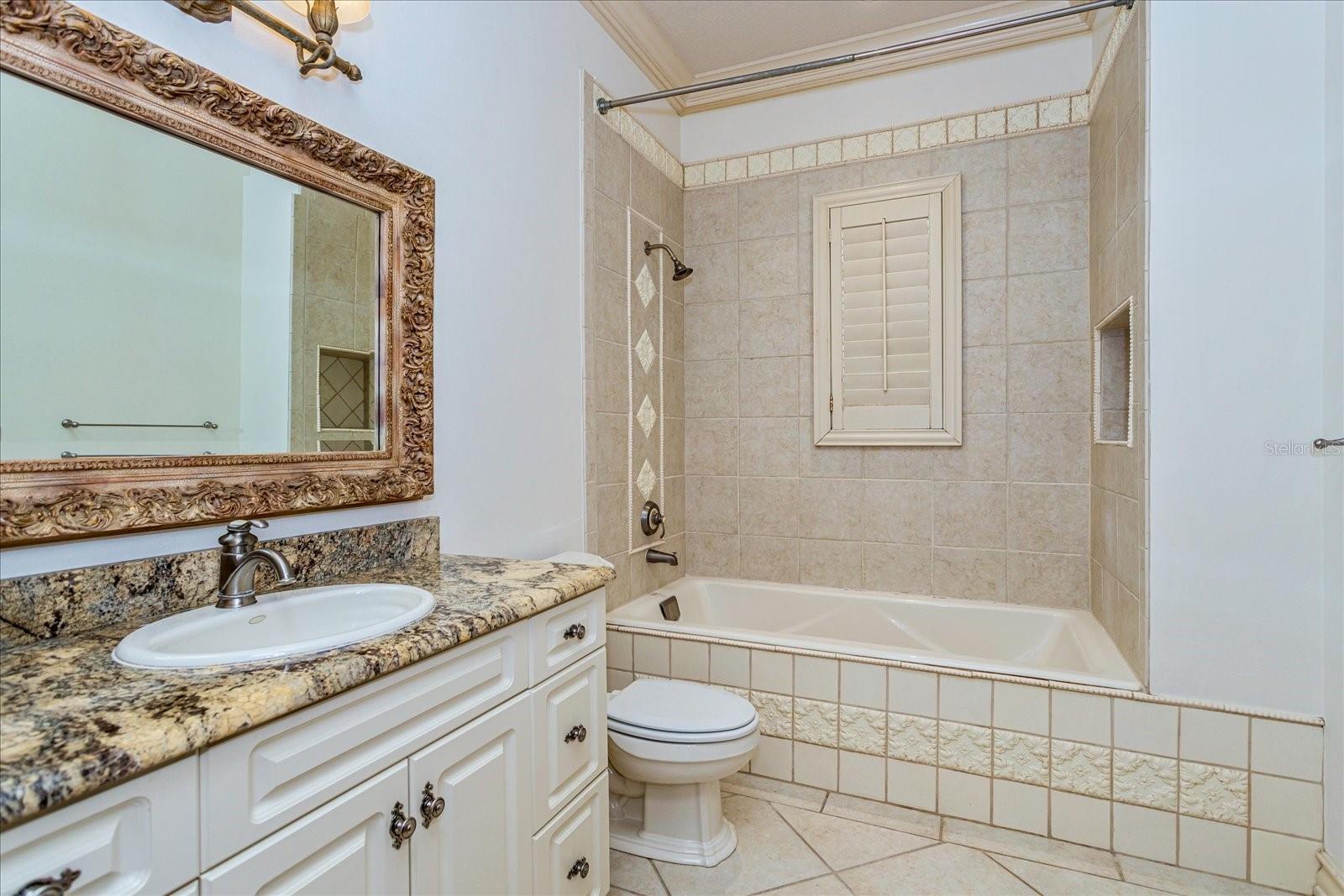 KEENES POINTE - Residential