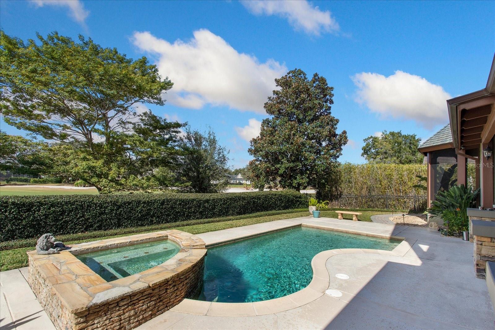 KEENES POINTE - Residential