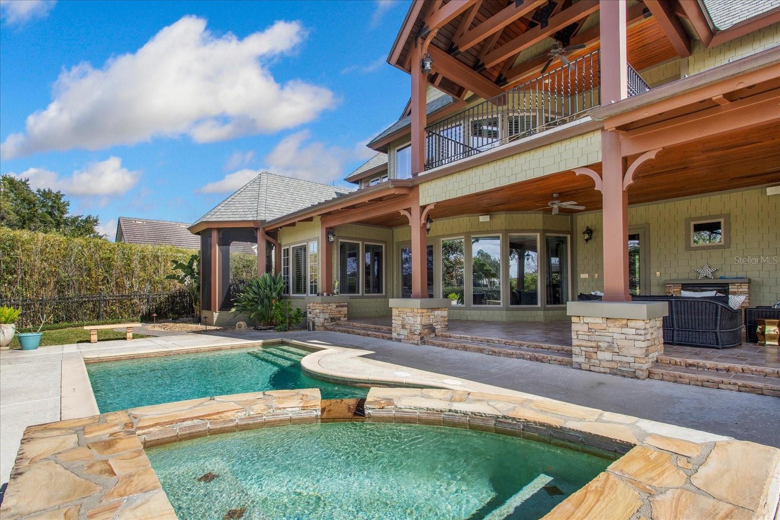 KEENES POINTE - Residential