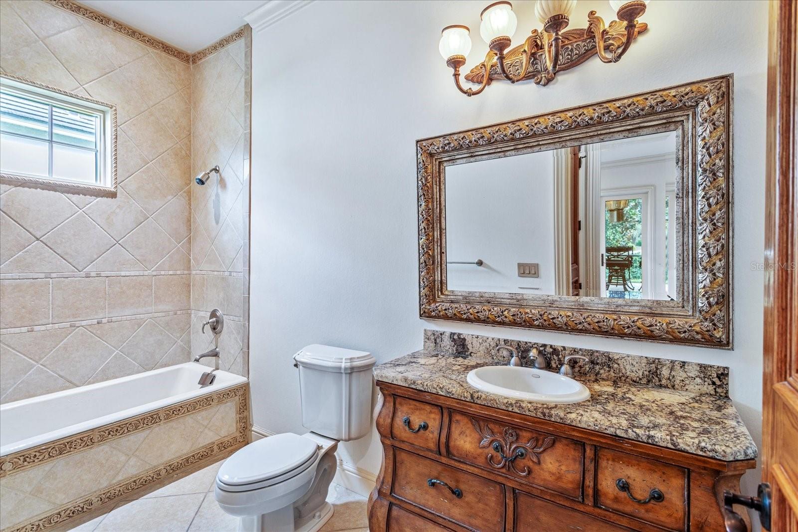 KEENES POINTE - Residential