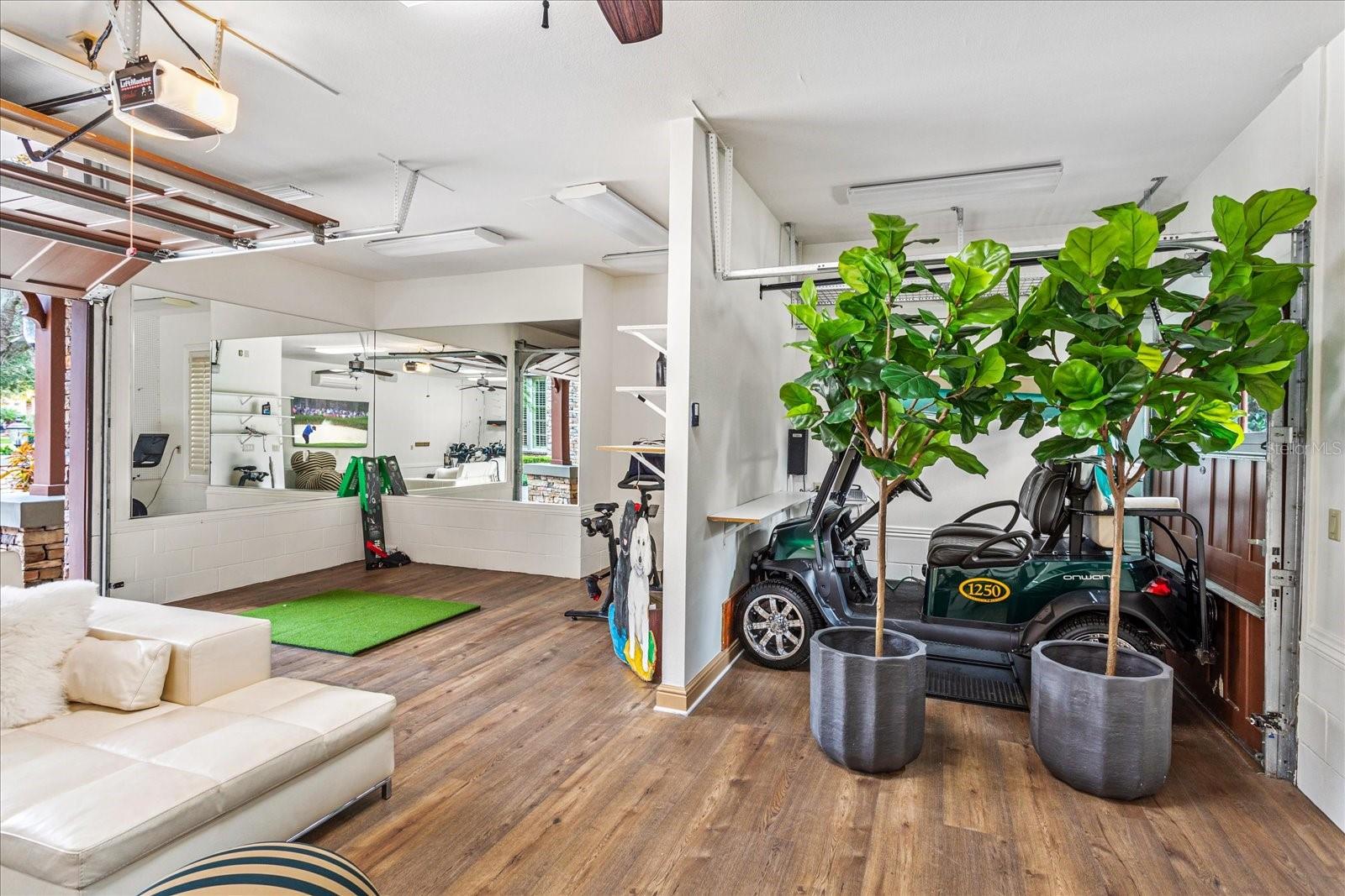 KEENES POINTE - Residential