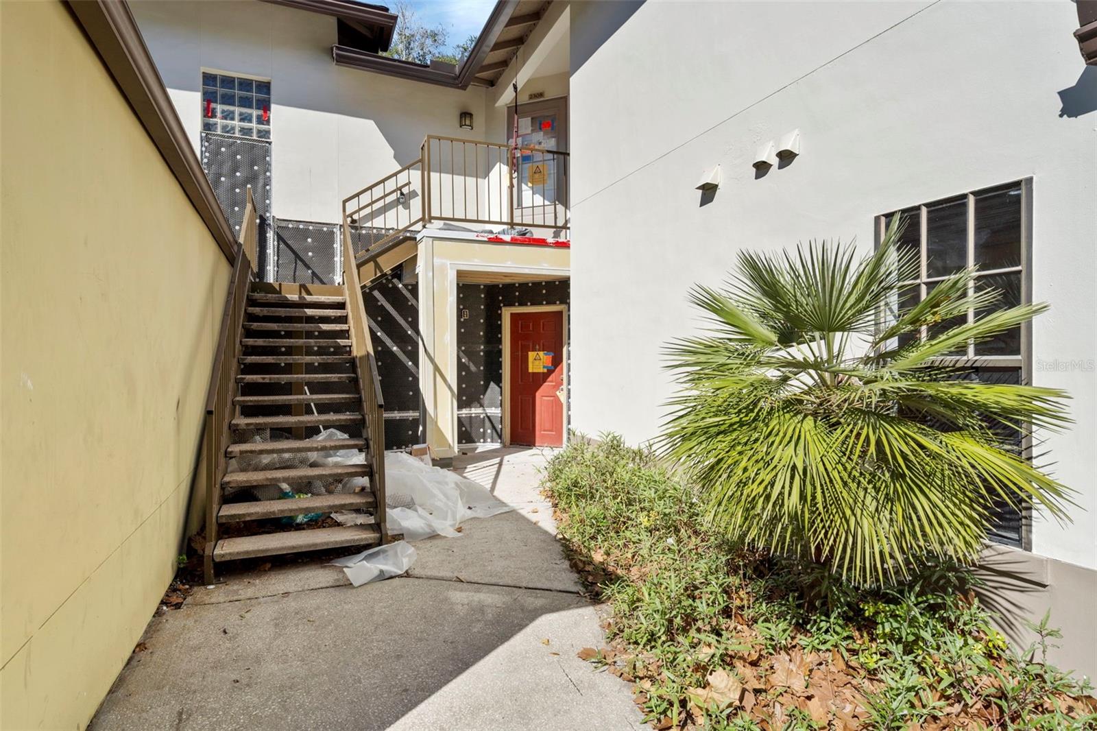 LAKECREST CONDO - Residential