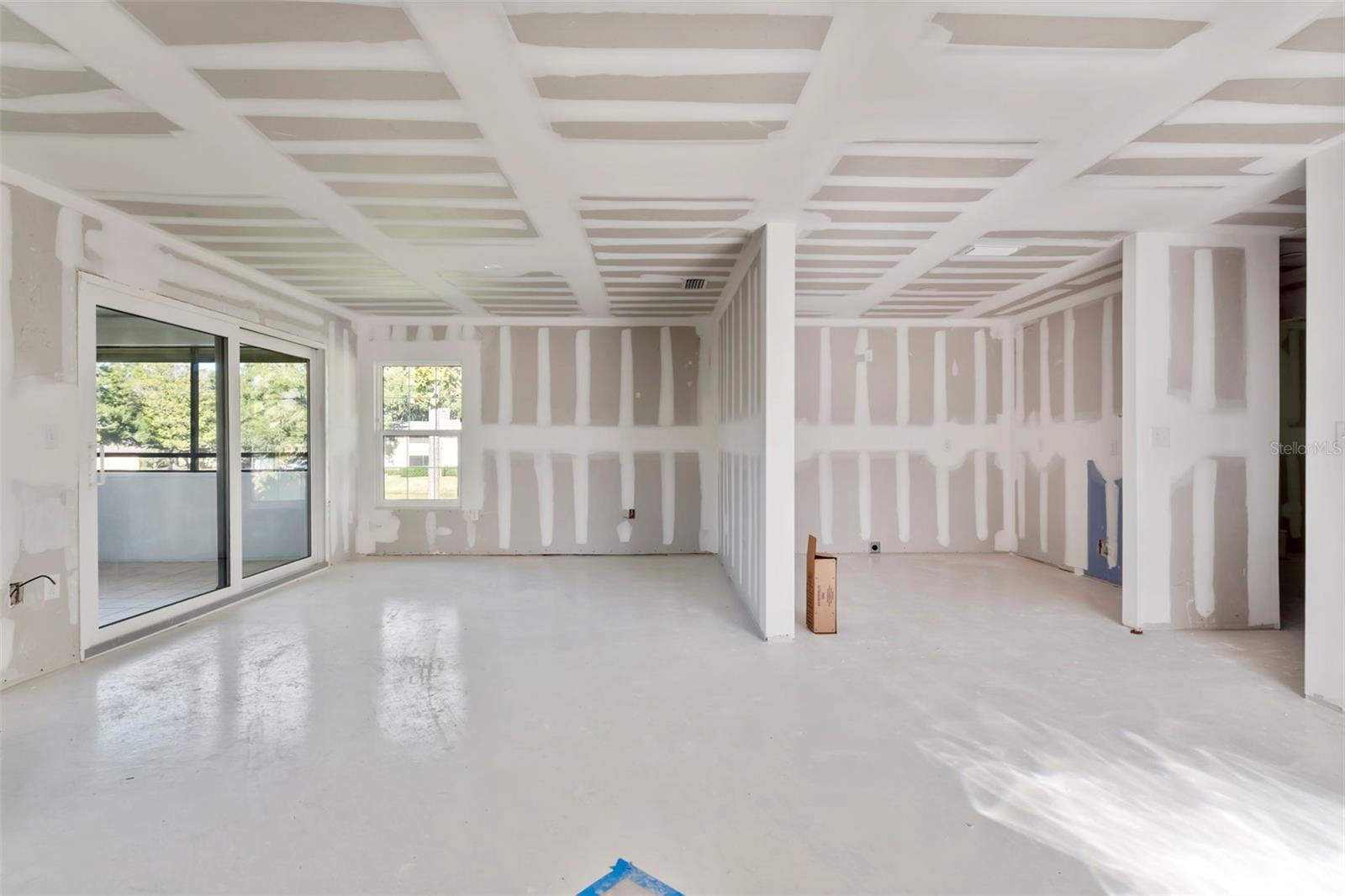 LAKECREST CONDO - Residential