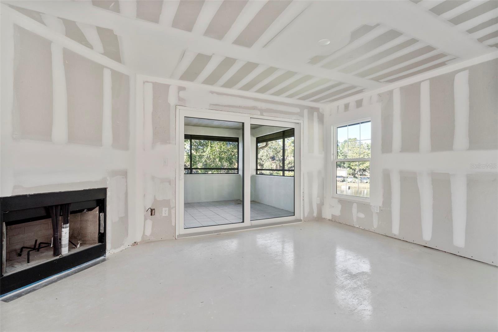 LAKECREST CONDO - Residential